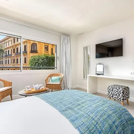 The Cosmopolitan Apartment